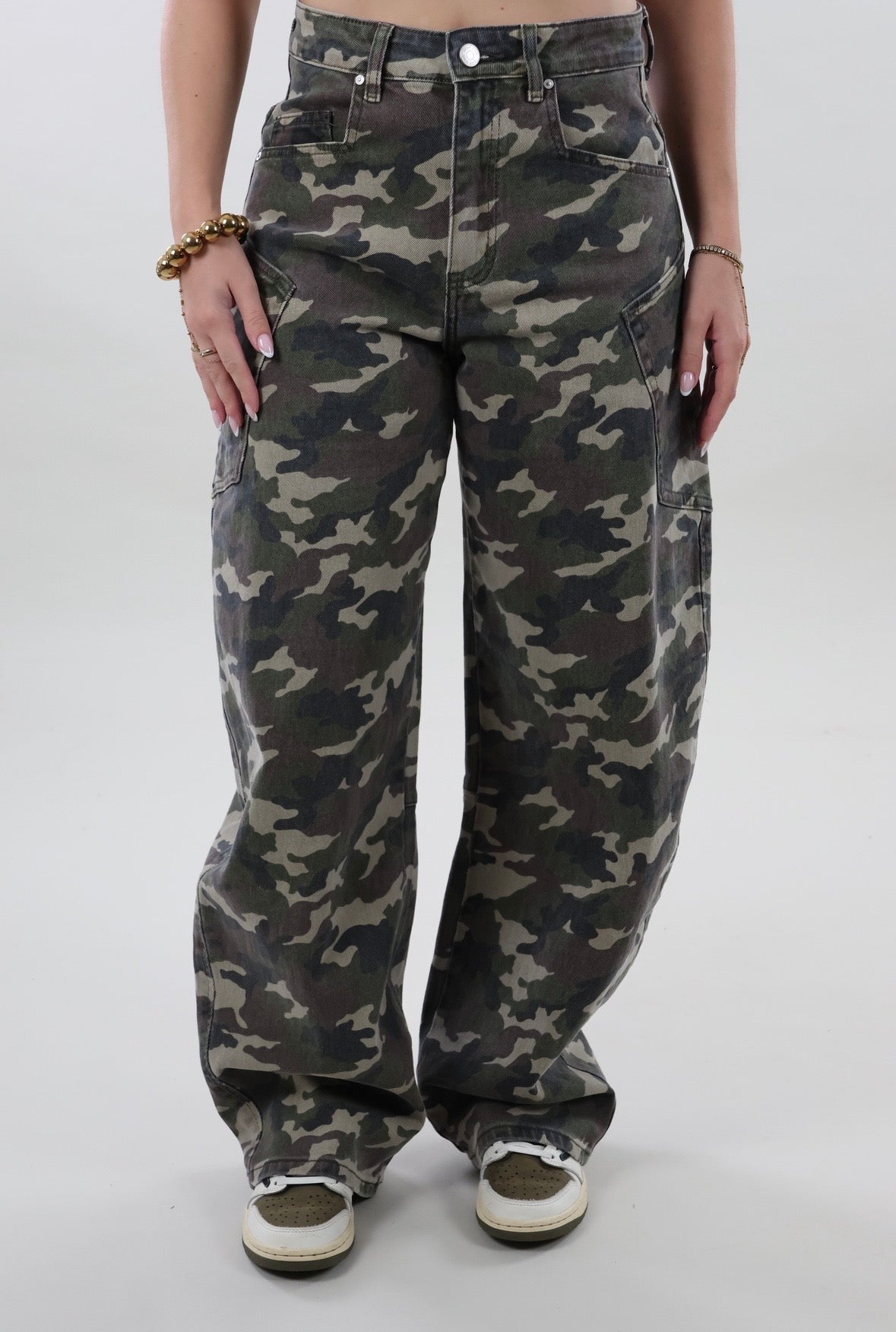 Pre order - Cargo pocket balloon fit Jeans - Camouflage