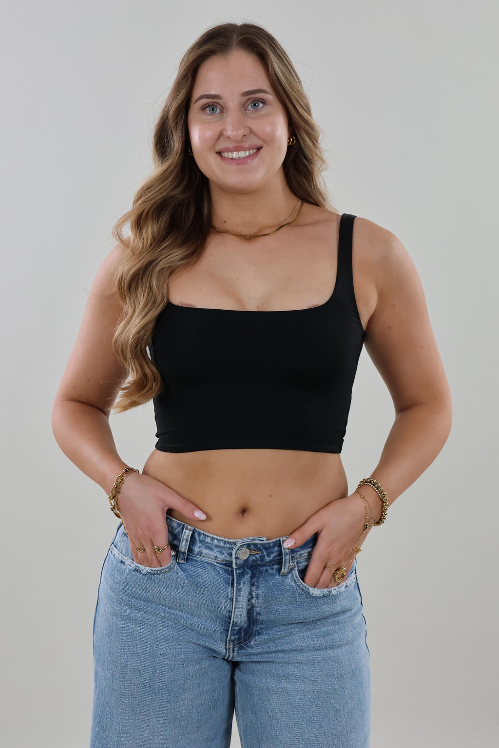 Essential square neck crop Top - Black