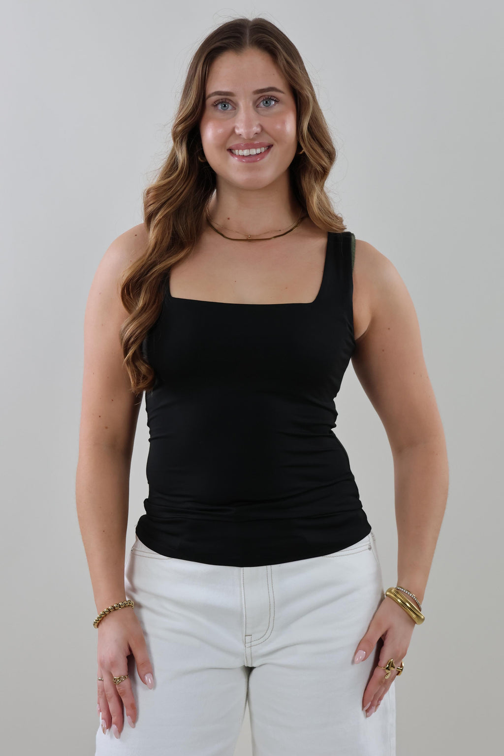 Essential square neck Top - Black