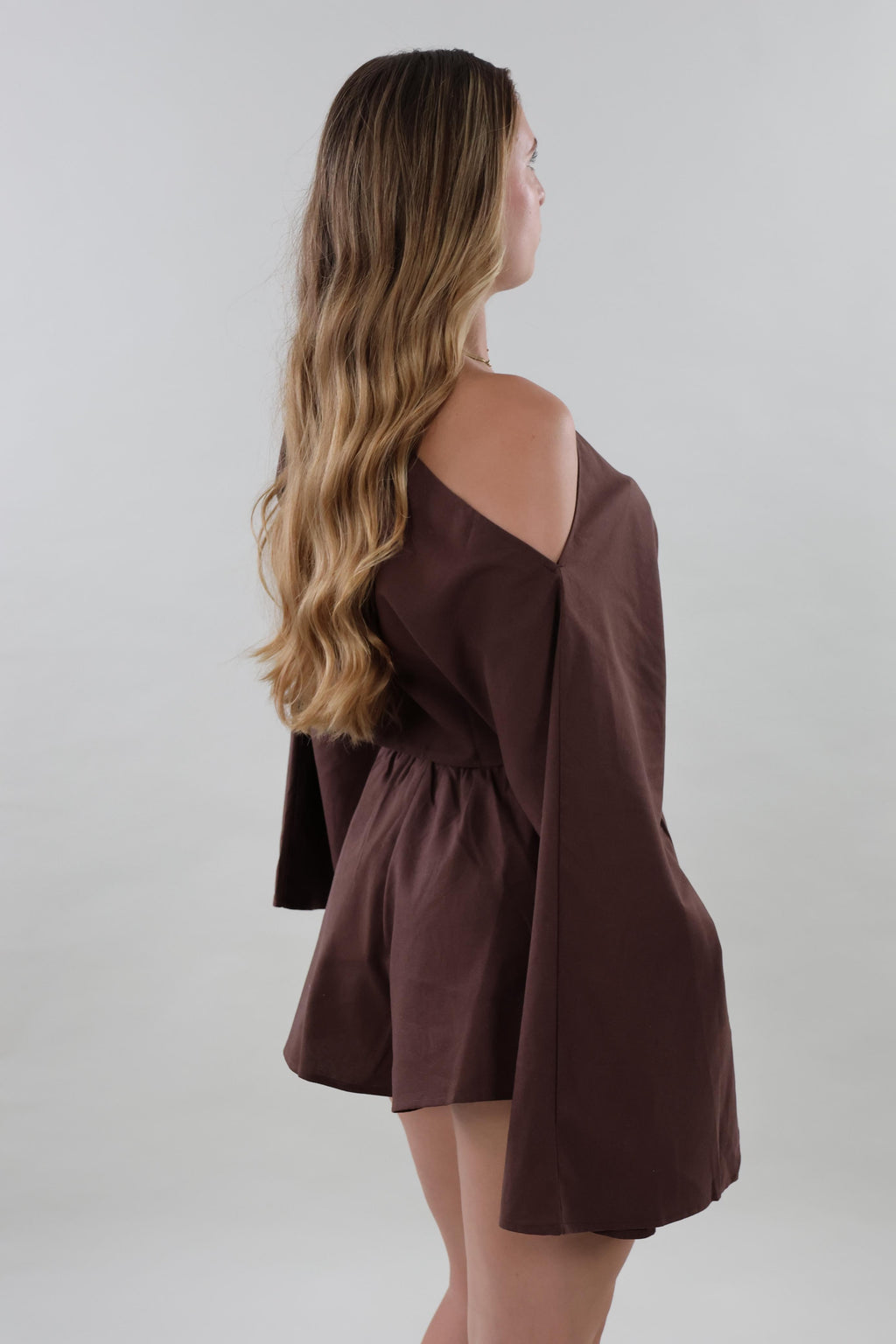 Asymmetric flare sleeve Top - Dark brown