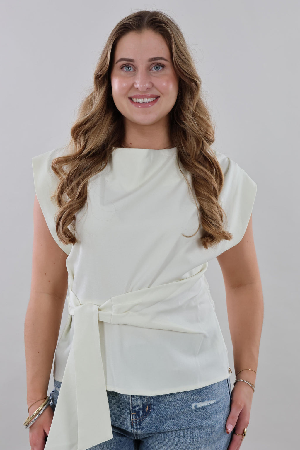 Front knot Top - Off white