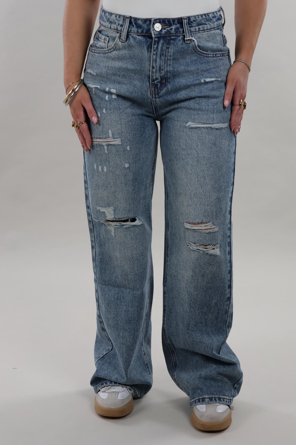 High waist ripped wide leg Jeans - no stretch - Mid washed blue (valt 2 maten kleiner)