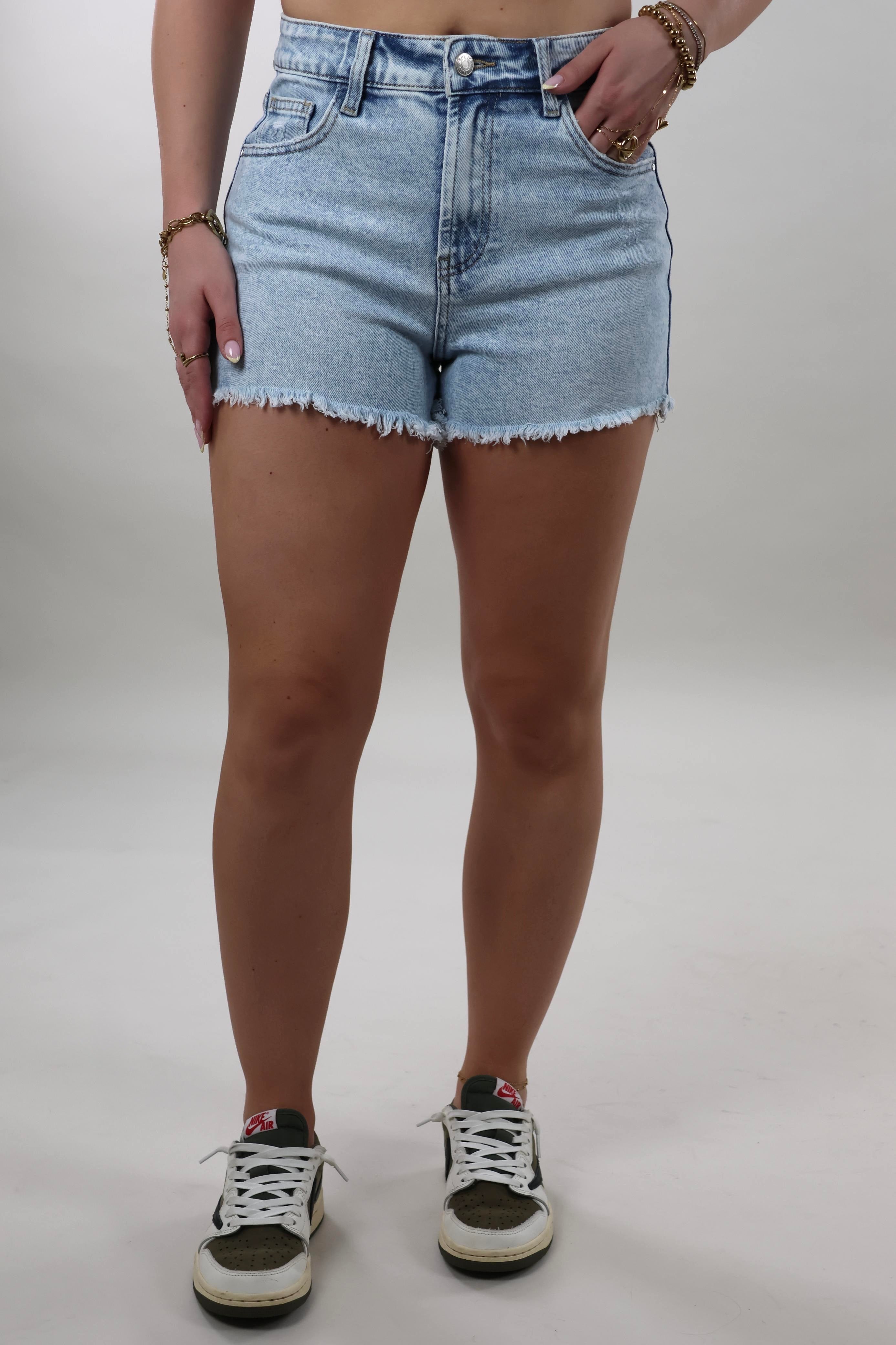 Frayed distressed Shorts - Light washed