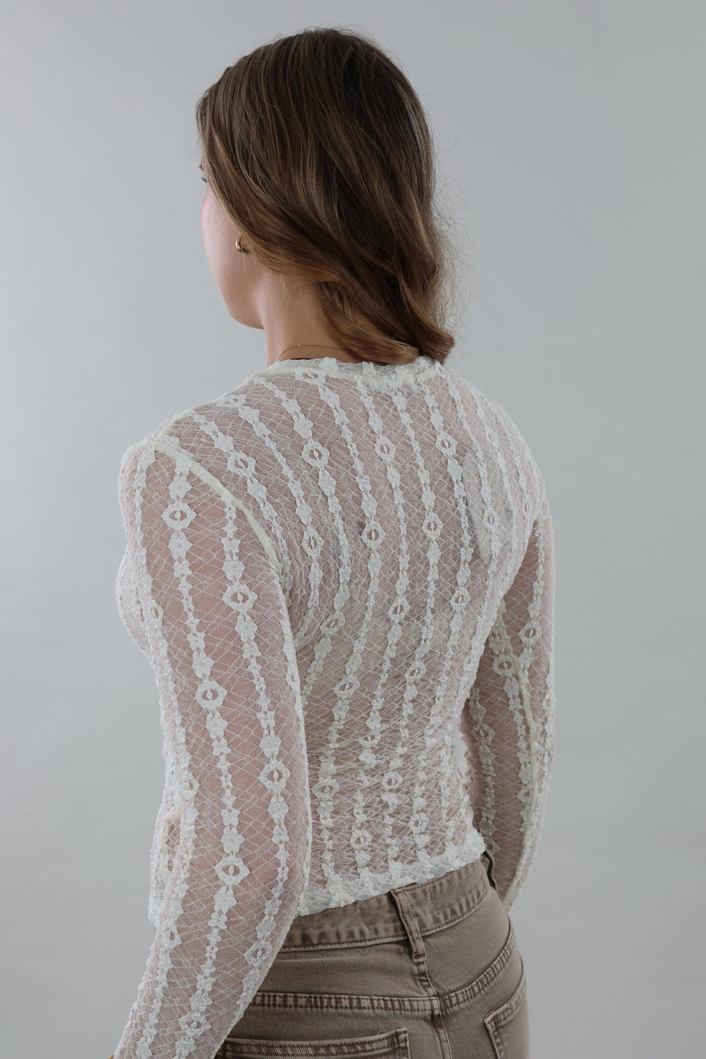 Sheer lace long sleeve Top - Crème