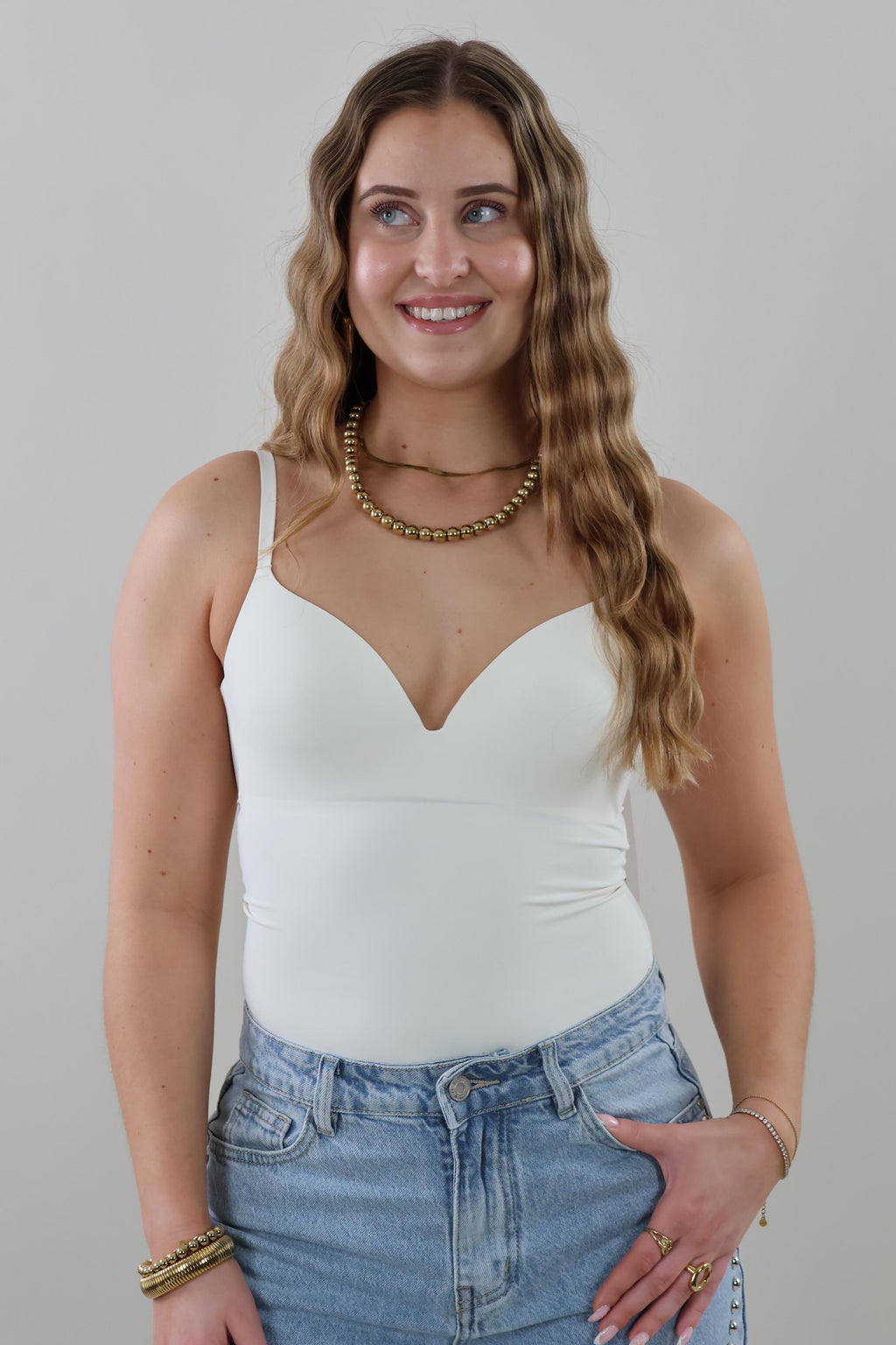 Essential sculpt V-neck Bodysuit - White