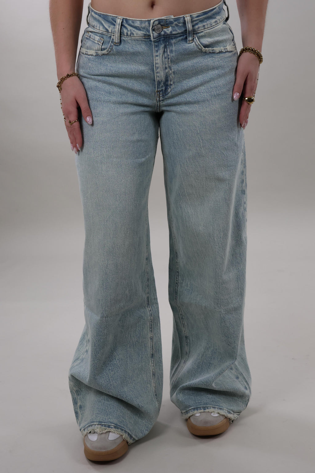 Basic mid waist wide leg Jeans - Light washed