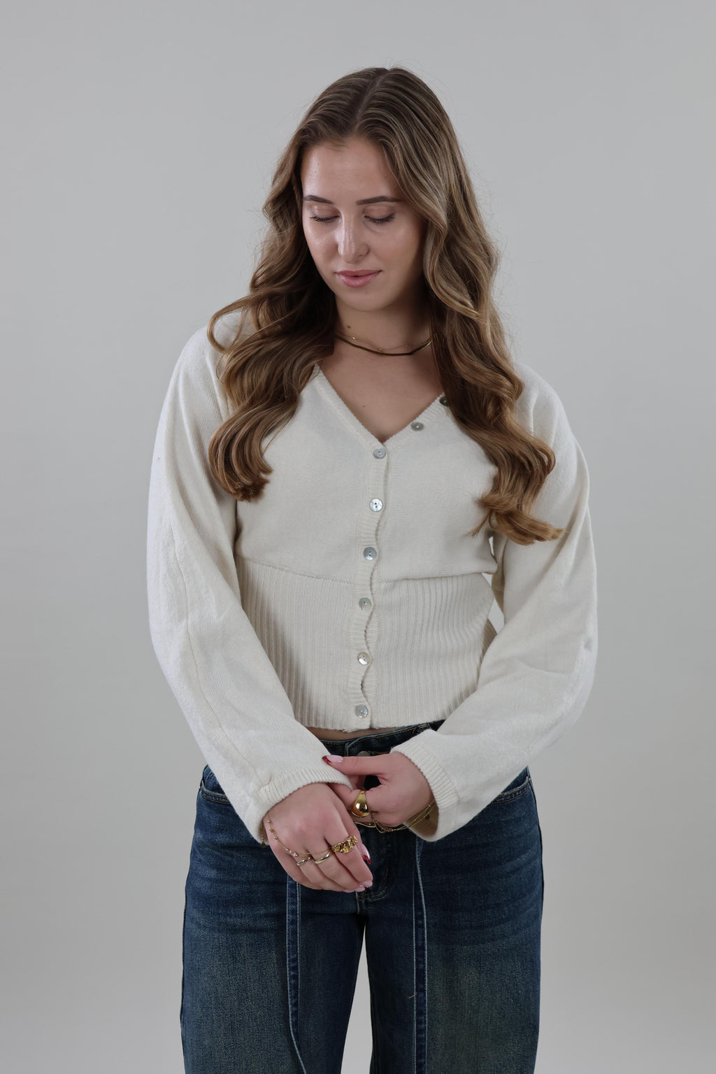 V-neck button Knit - Crème