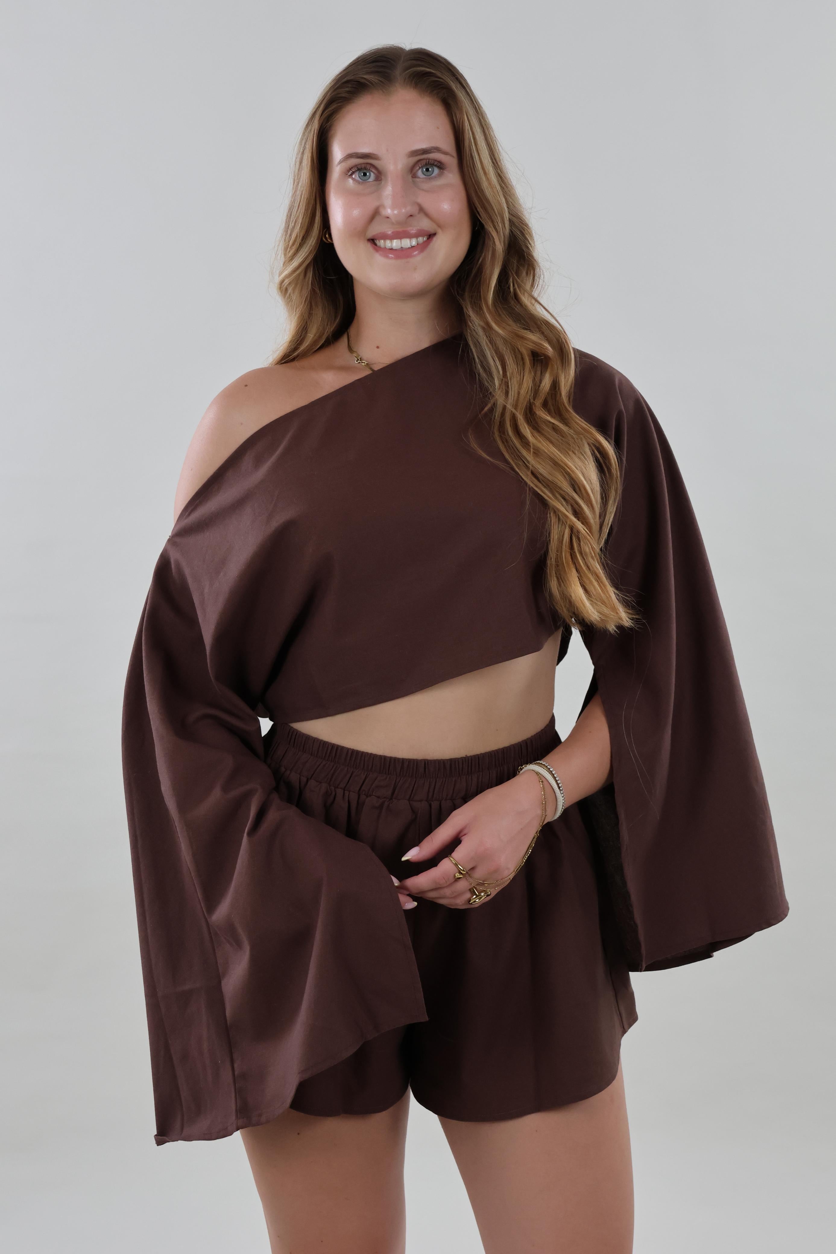 Asymmetric flare sleeve Top - Dark brown