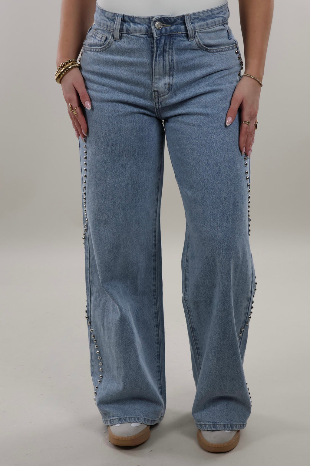 Studded side straight leg Jeans - Light washed blue