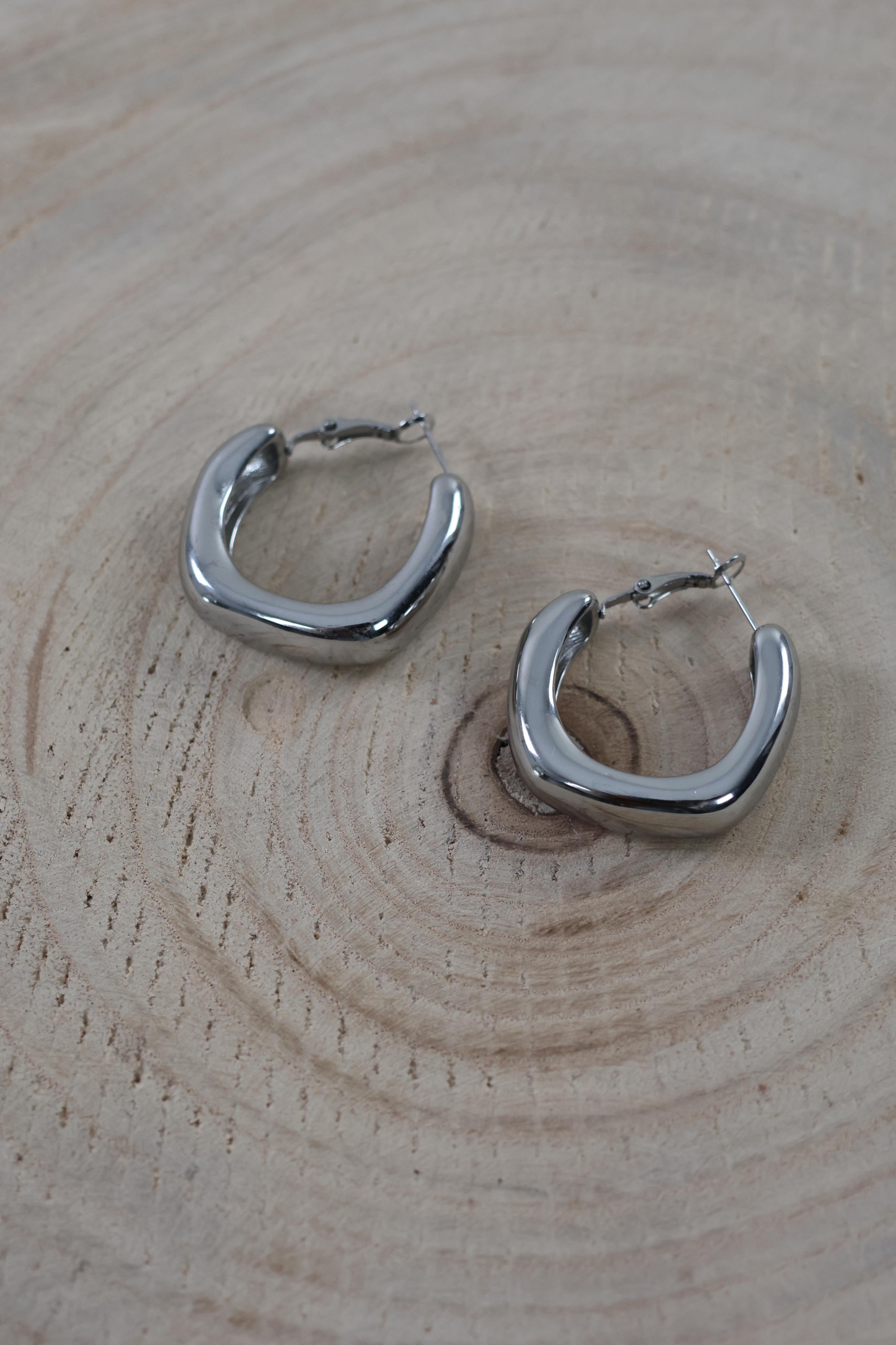 Sculpted chunky hoop Earrings - Silver